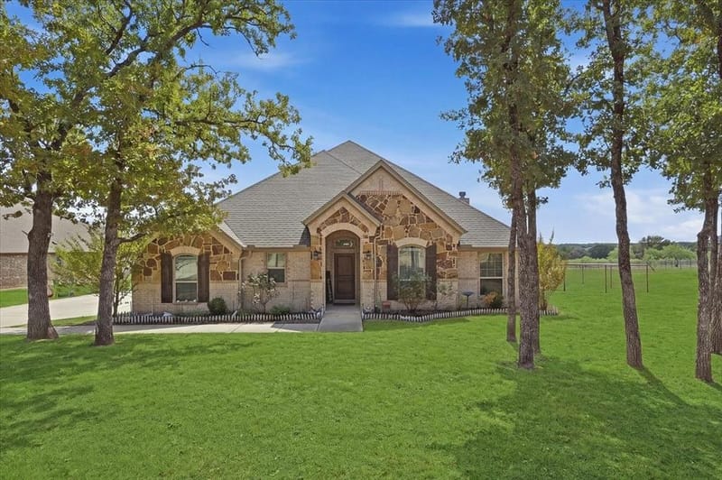 122 Post Oak Way, Weatherford TX 76087