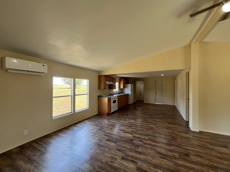 611 E Broadmore Avenue, Wills Point TX 75169 - Photo 10