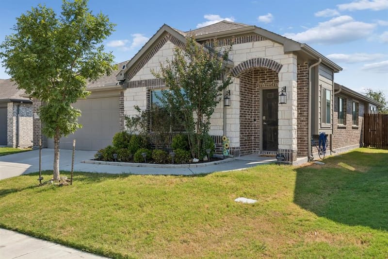 836 Foxtail Bend, Lavon TX 75166 - Photo 2