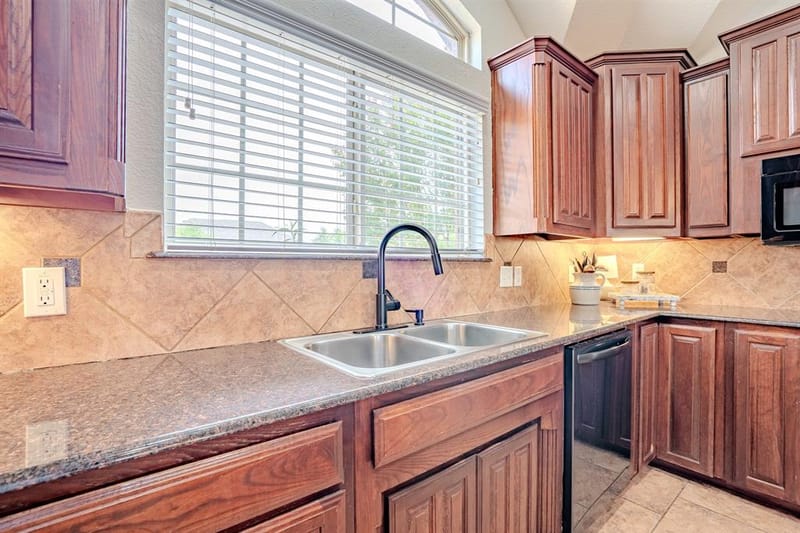 1236 Woodbridge Court, Willow Park TX 76087 - Photo 11