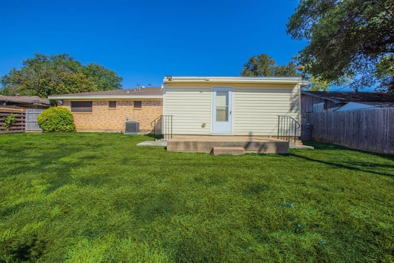 5406 Hawthorne Drive, Waco TX 76710 - Photo 15