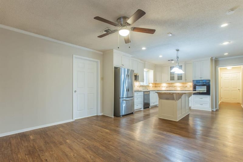 5406 Hawthorne Drive, Waco TX 76710 - Photo 8