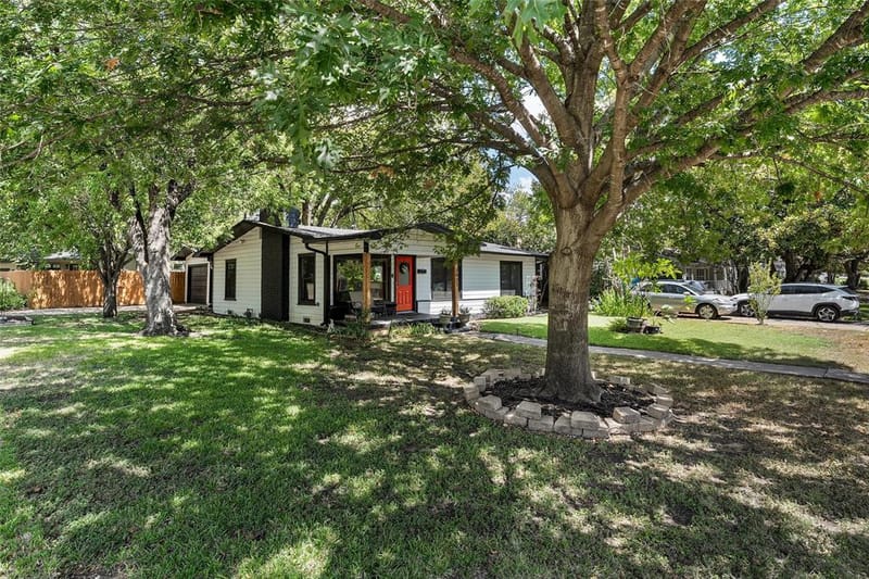 3921 Austin Avenue, Waco TX 76710 - Photo 27