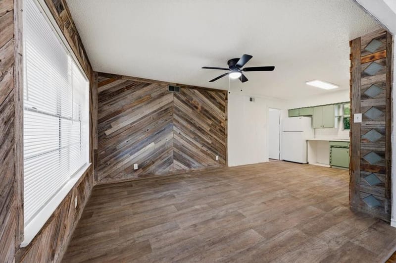 305 Valleyglen Drive, DeSoto TX 75115 - Photo 12