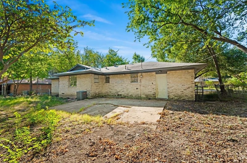 305 Valleyglen Drive, DeSoto TX 75115 - Photo 28