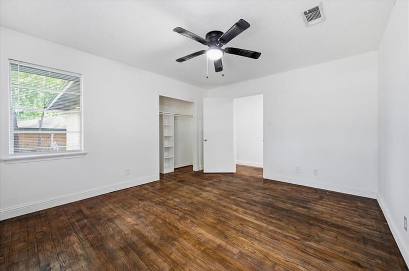 305 Valleyglen Drive, DeSoto TX 75115 - Photo 21