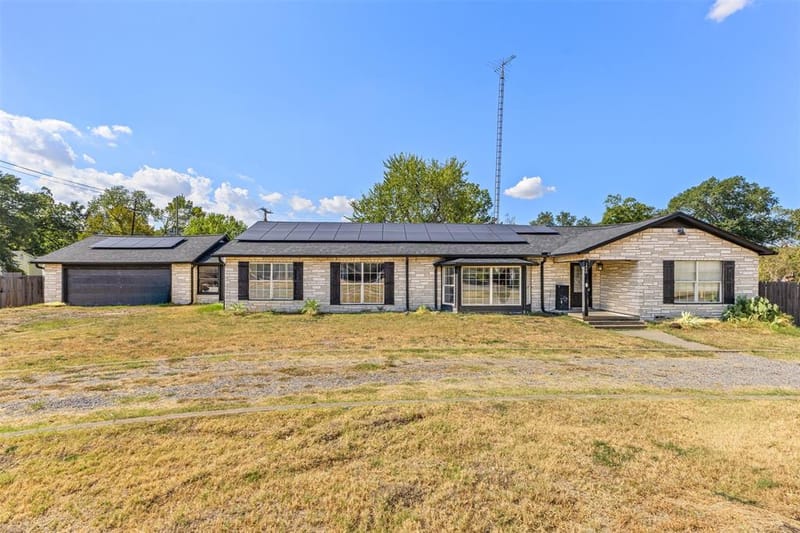 1440 Columbia Avenue, Corsicana TX 75110 - Photo 2