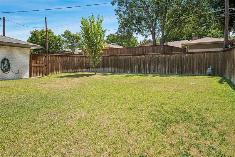 4704 Ashbrook Road, Dallas TX 75227 - Photo 14