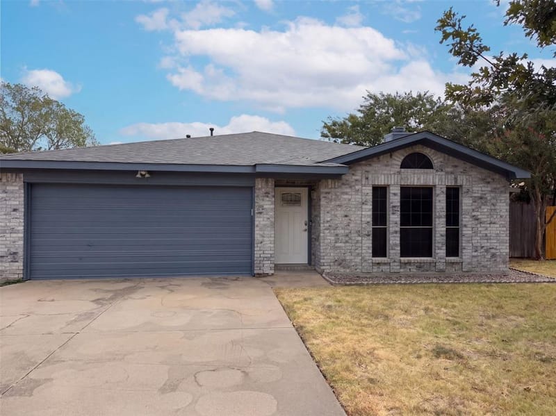 713 Buddy L Drive, Fort Worth TX 76108