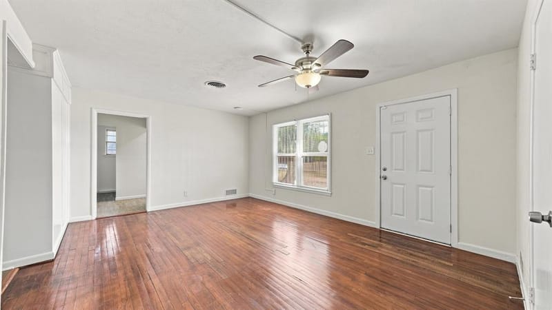 3008 Miller Avenue, Fort Worth TX 76105 - Photo 7
