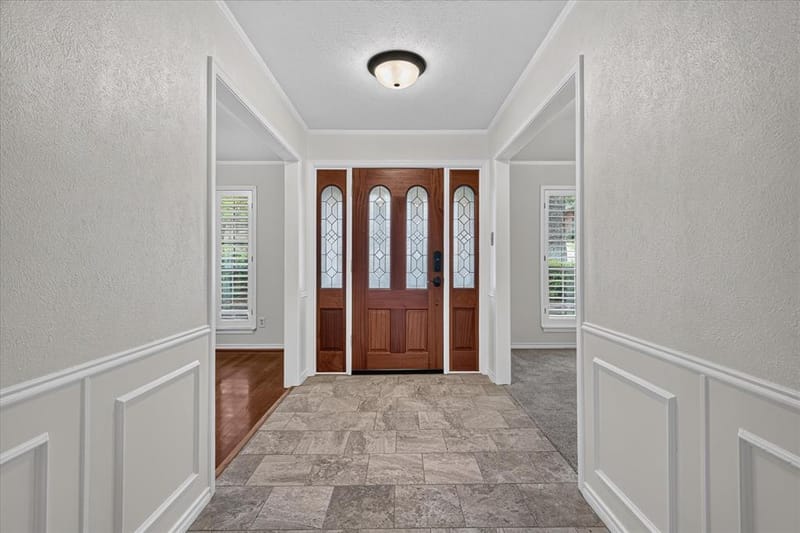 2201 Adams Drive, Arlington TX 76011 - Photo 6