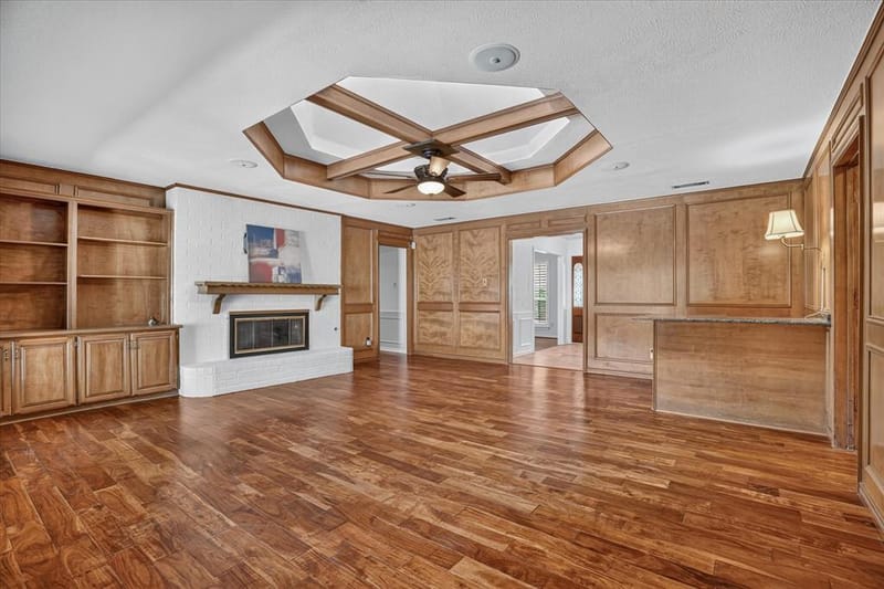 2201 Adams Drive, Arlington TX 76011 - Photo 16