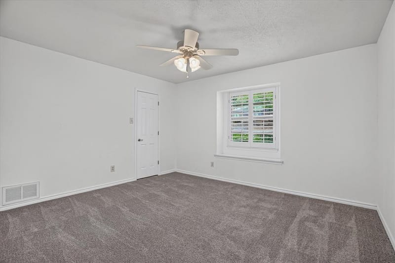 2201 Adams Drive, Arlington TX 76011 - Photo 24