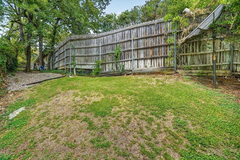 2201 Adams Drive, Arlington TX 76011 - Photo 38