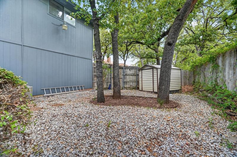 2201 Adams Drive, Arlington TX 76011 - Photo 39