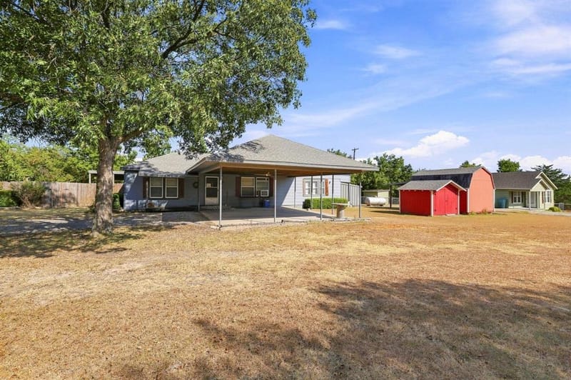 2626 Dripping Springs Road, Sherman TX 75090 - Photo 20