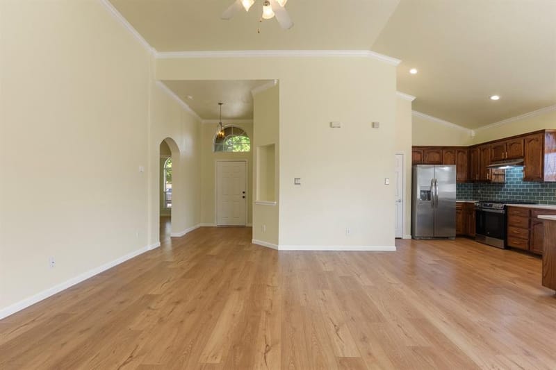 606 Poplar Vista Lane, Arlington TX 76002 - Photo 2
