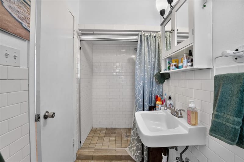 8827 Barclay Street, Dallas TX 75227 - Photo 23