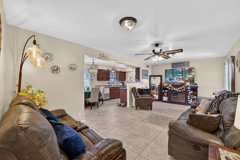 8827 Barclay Street, Dallas TX 75227 - Photo 7