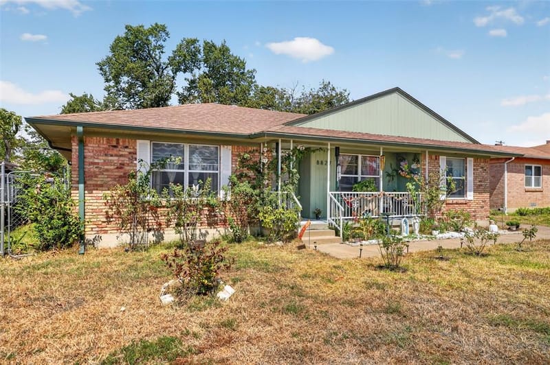 8827 Barclay Street, Dallas TX 75227 - Photo 3
