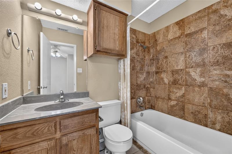 929 Hickory Street # 18, Denton TX 76201 - Photo 27