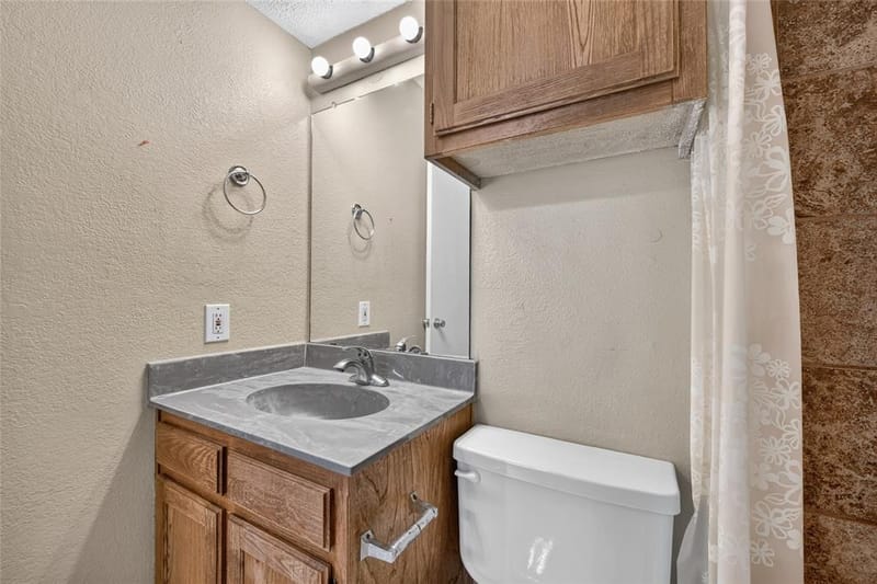 929 Hickory Street # 18, Denton TX 76201 - Photo 28