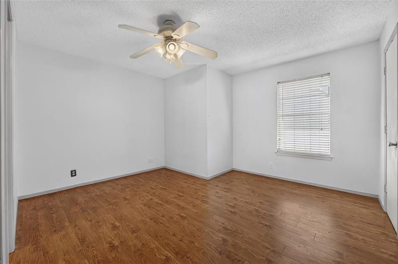 929 Hickory Street # 18, Denton TX 76201 - Photo 24