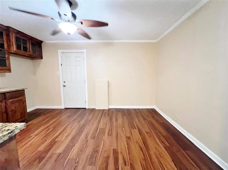4236 Comanche Street, Fort Worth TX 76119 - Photo 7