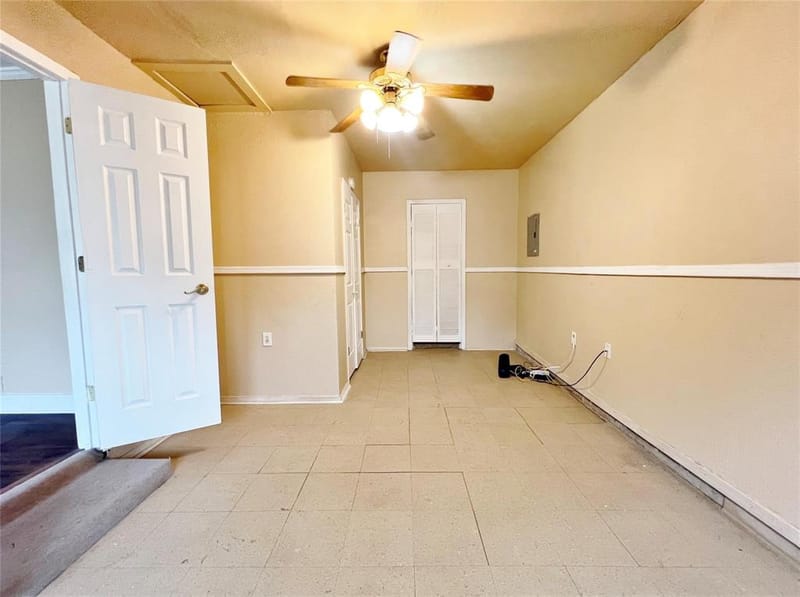 4236 Comanche Street, Fort Worth TX 76119 - Photo 10
