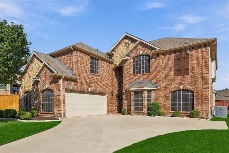 2912 Alta, Grand Prairie TX 75054