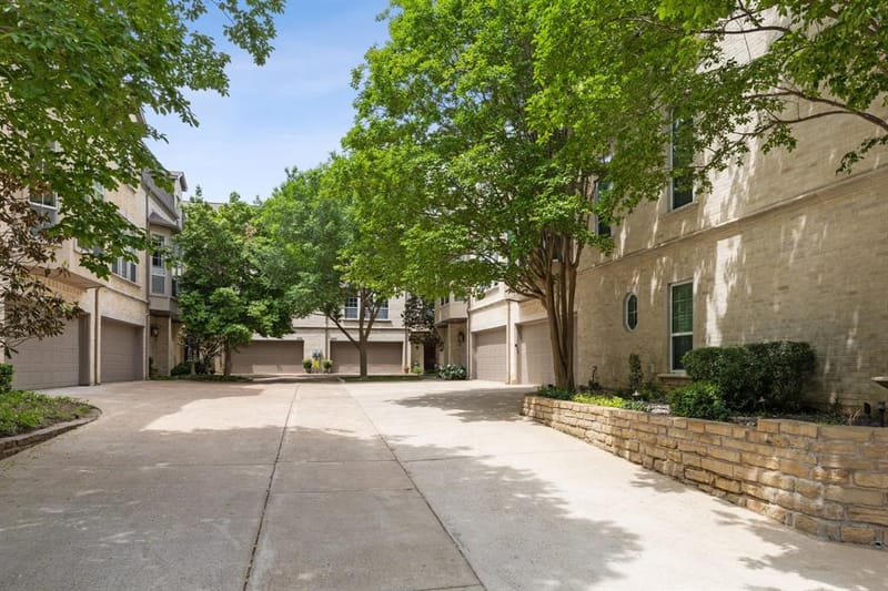 2709 Welborn Street, Dallas TX 75219 - Photo 23