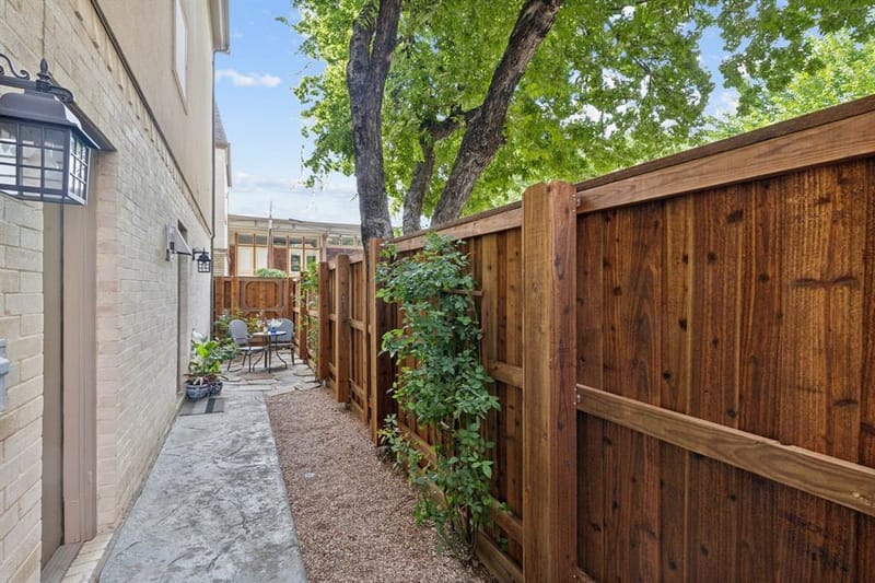 2709 Welborn Street, Dallas TX 75219 - Photo 22
