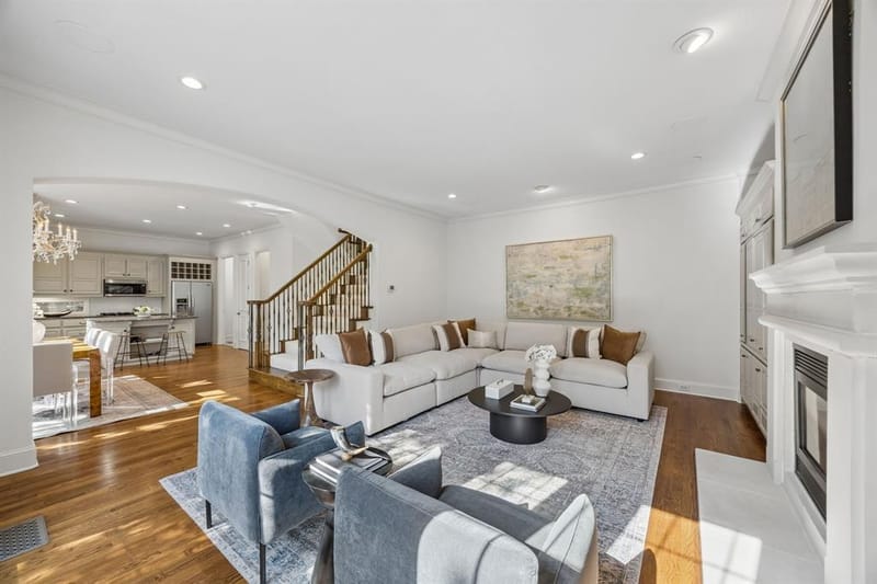 2709 Welborn Street, Dallas TX 75219