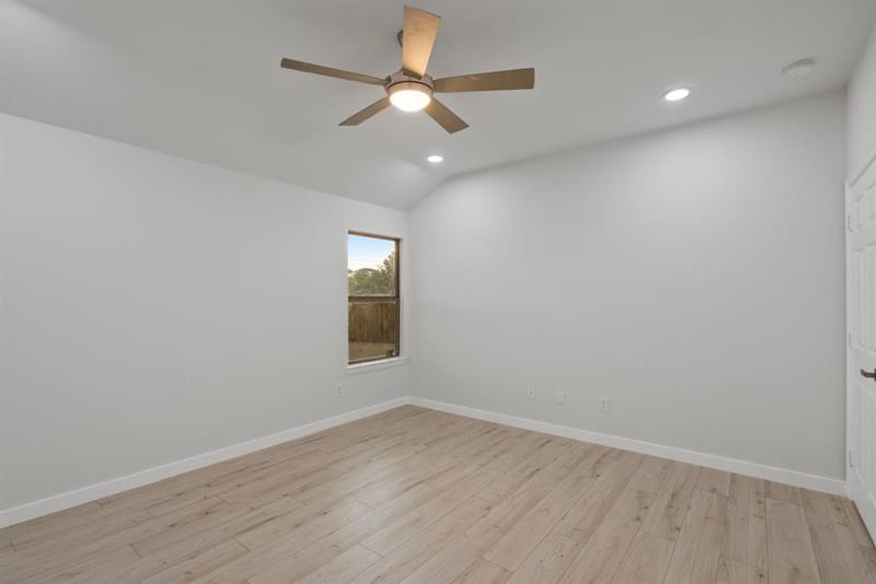 6641 Happy Trails Drive, Dallas TX 75241 - Photo 13