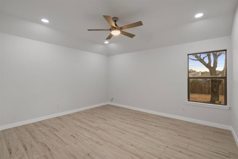 6641 Happy Trails Drive, Dallas TX 75241 - Photo 12