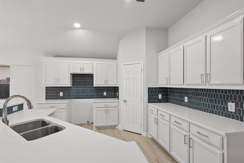 6641 Happy Trails Drive, Dallas TX 75241 - Photo 5