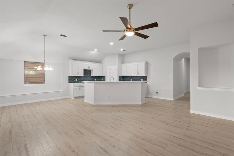 6641 Happy Trails Drive, Dallas TX 75241 - Photo 9