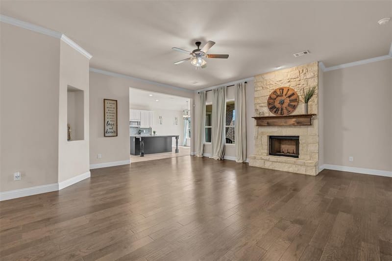 112 Constitution Drive, Joshua TX 76058 - Photo 7