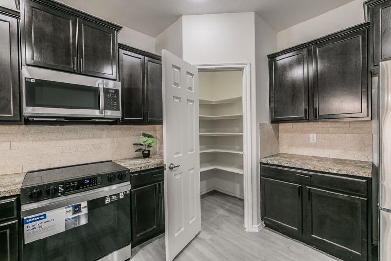 2840 Candace Drive, Grand Prairie TX 75051 - Photo 12