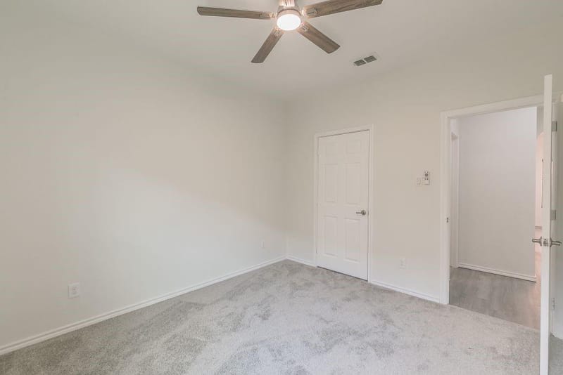 2840 Candace Drive, Grand Prairie TX 75051 - Photo 32