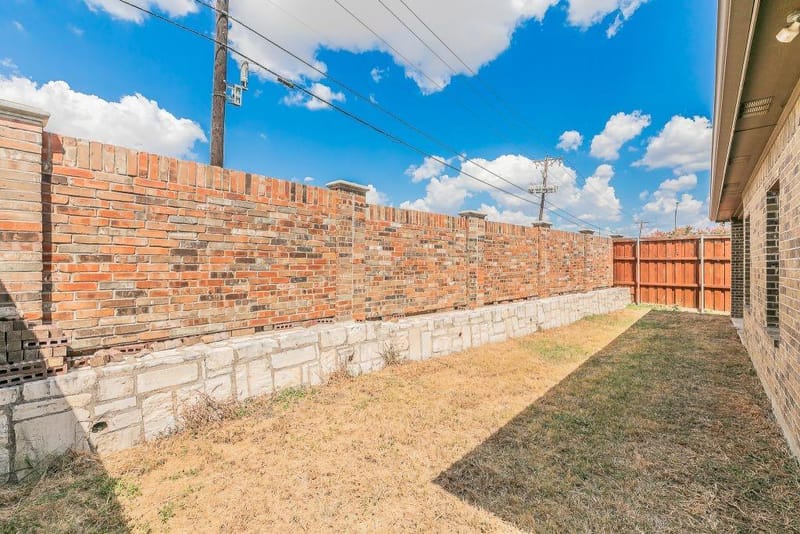 2840 Candace Drive, Grand Prairie TX 75051 - Photo 35