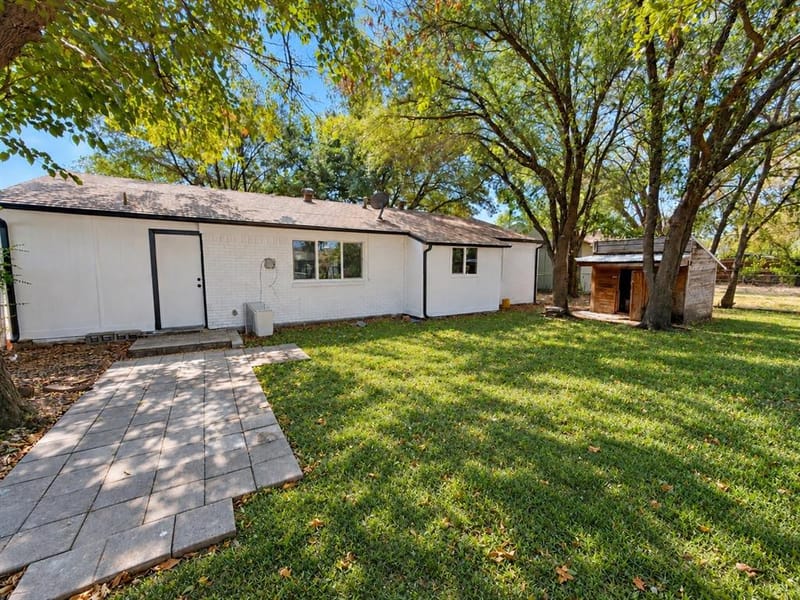 708 SW Southridge Drive, Burleson TX 76028 - Photo 12