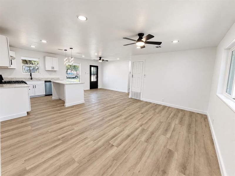708 SW Southridge Drive, Burleson TX 76028 - Photo 3
