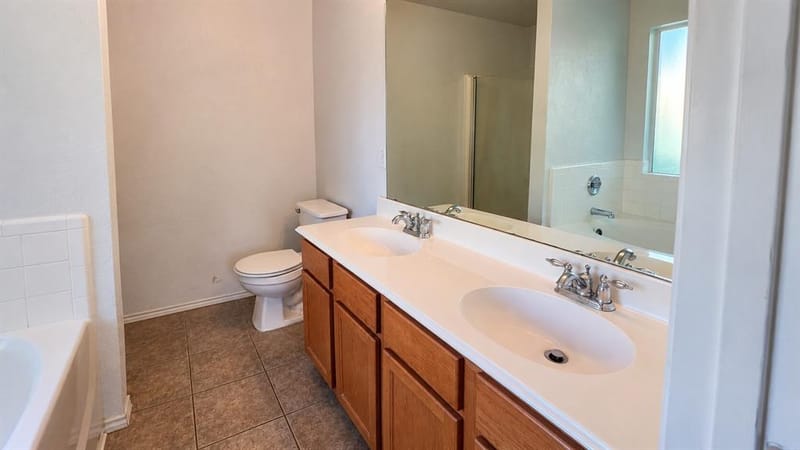 613 Redwing Drive, Saginaw TX 76131 - Photo 19