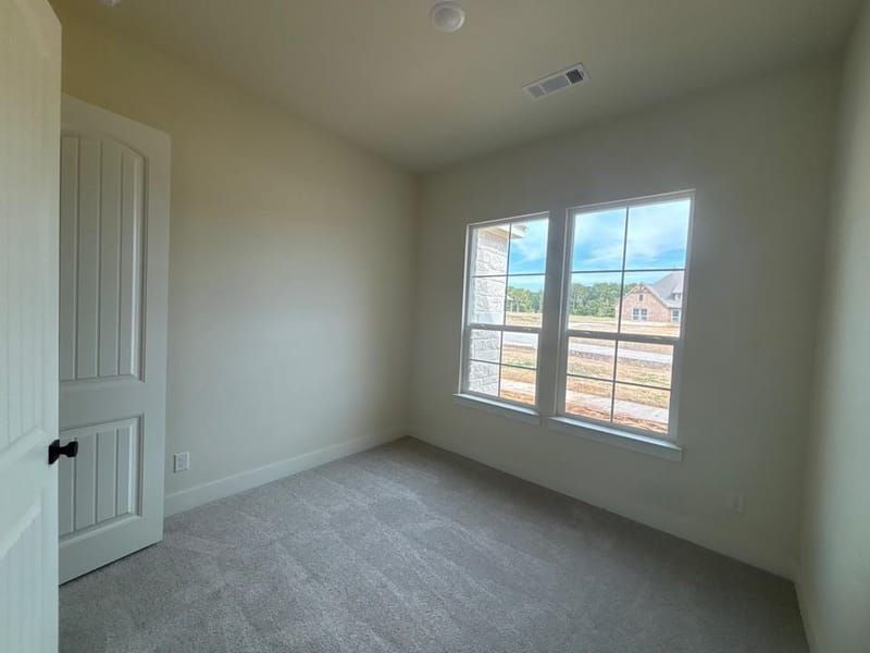 703 Deer Dale Court, Van Alstyne TX 75495 - Photo 6