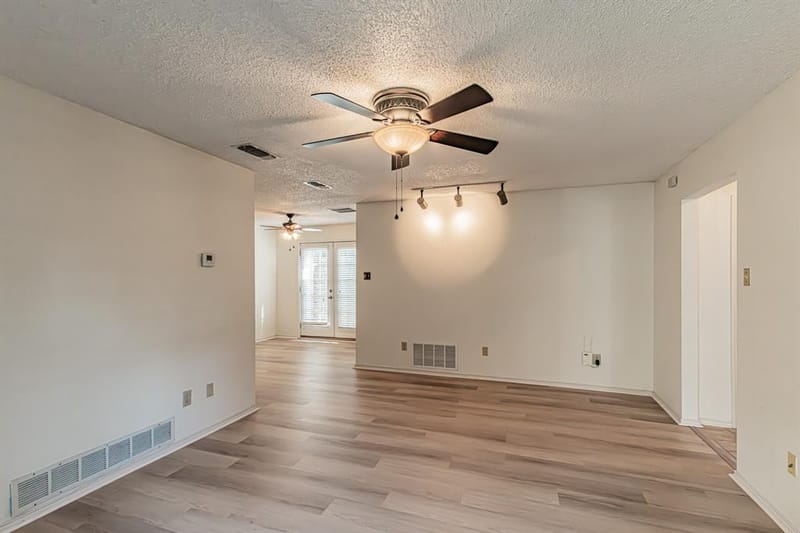 1724 Red Bud Lane, Euless TX 76039 - Photo 6