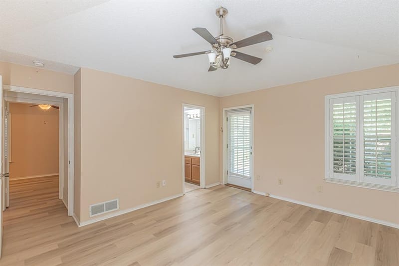 1724 Red Bud Lane, Euless TX 76039 - Photo 22