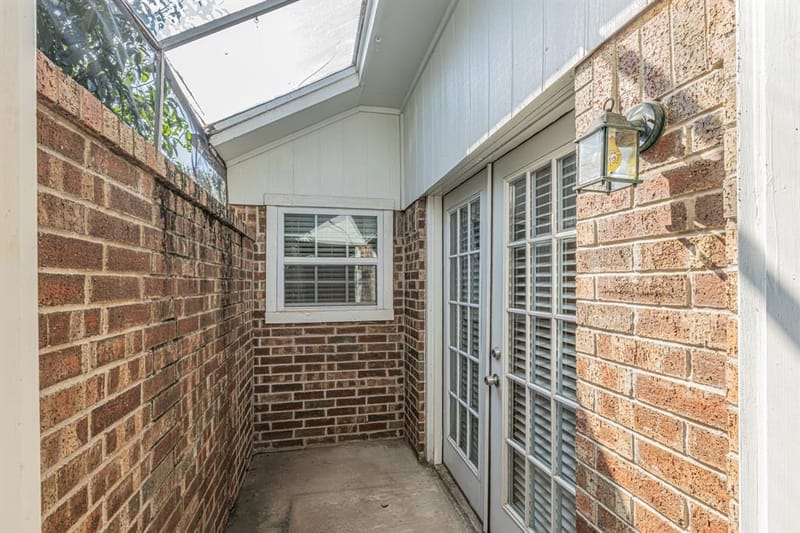1724 Red Bud Lane, Euless TX 76039 - Photo 25