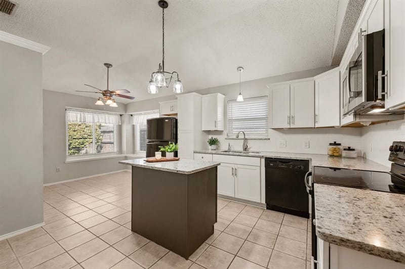 5645 Cancun Drive, North Richland Hills TX 76180 - Photo 10