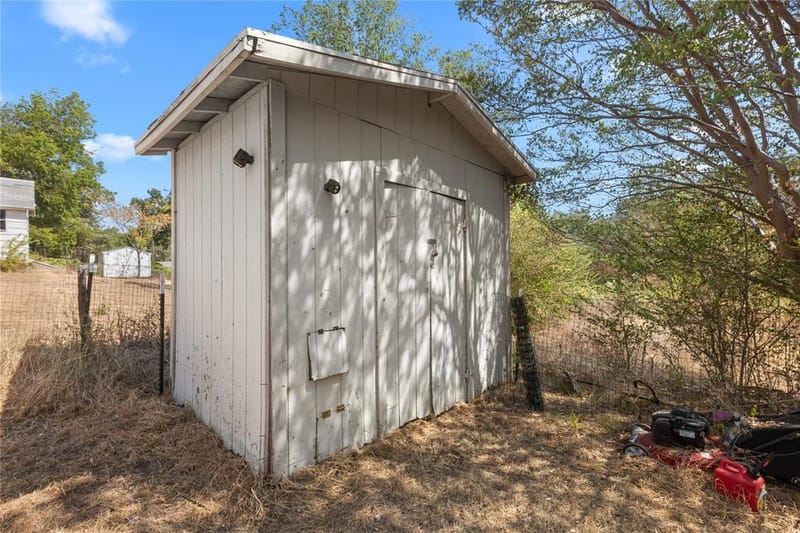 1718 S Fannin Avenue, Denison TX 75020 - Photo 25
